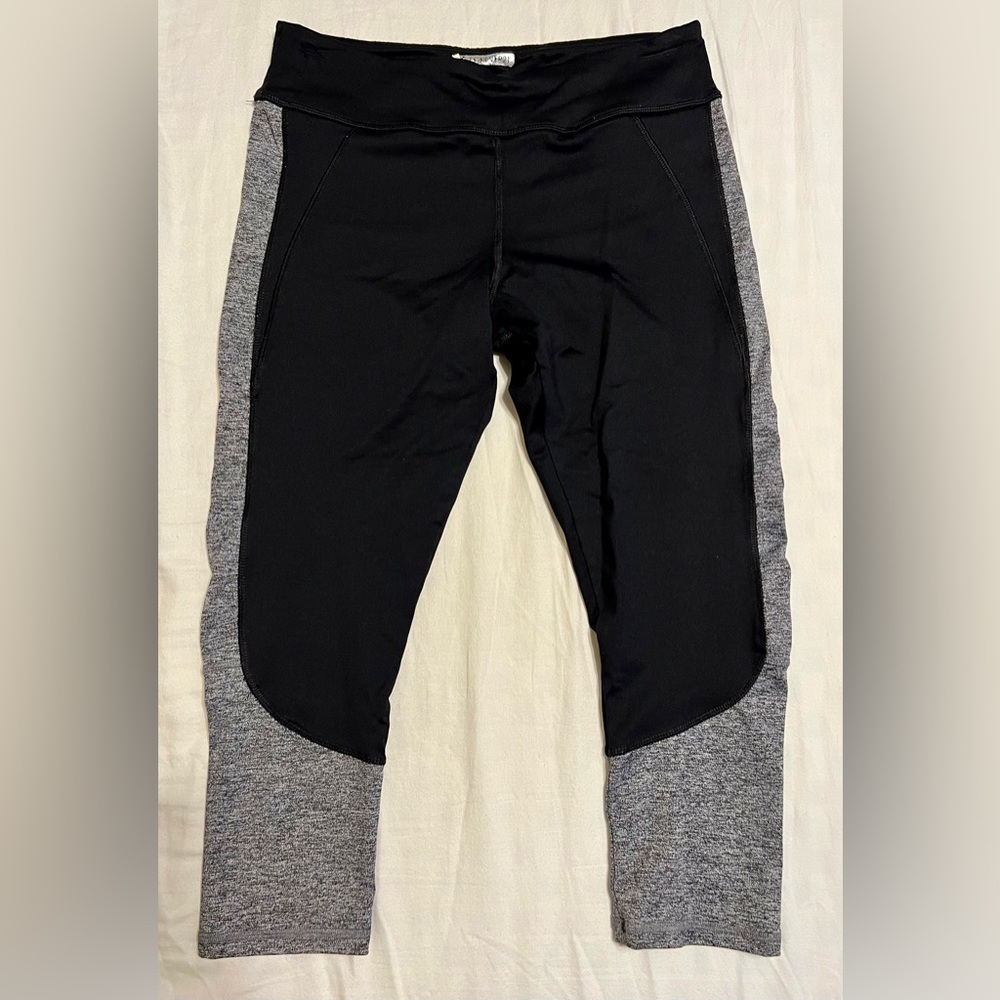 Forever 21 Capri Leggings